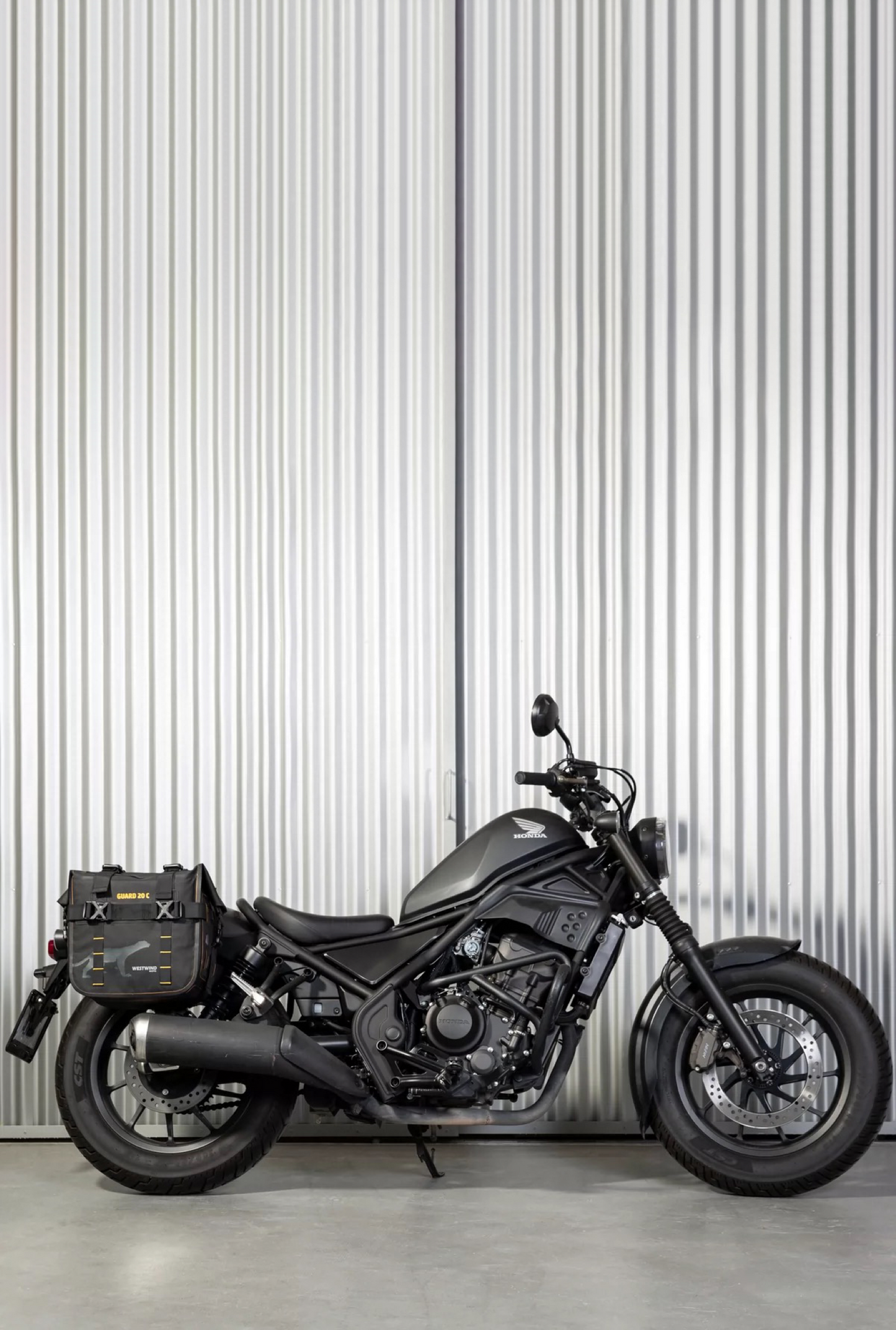 Guard 20C Soft Pannier (Quick Release) for Triumph T100/120